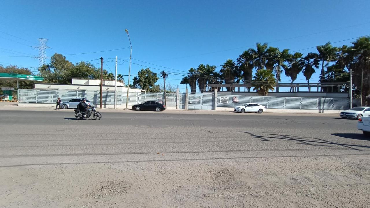 Suites Entrelagos Ciudad Obregón المظهر الخارجي الصورة